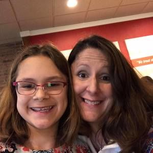 Meet your Posher, Jennifer